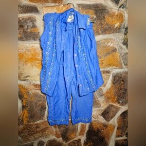 New gear blue floral two piece